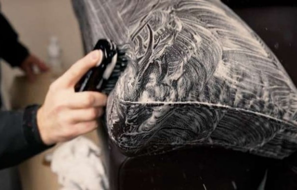 Czyszczenie i konserwacja skóry